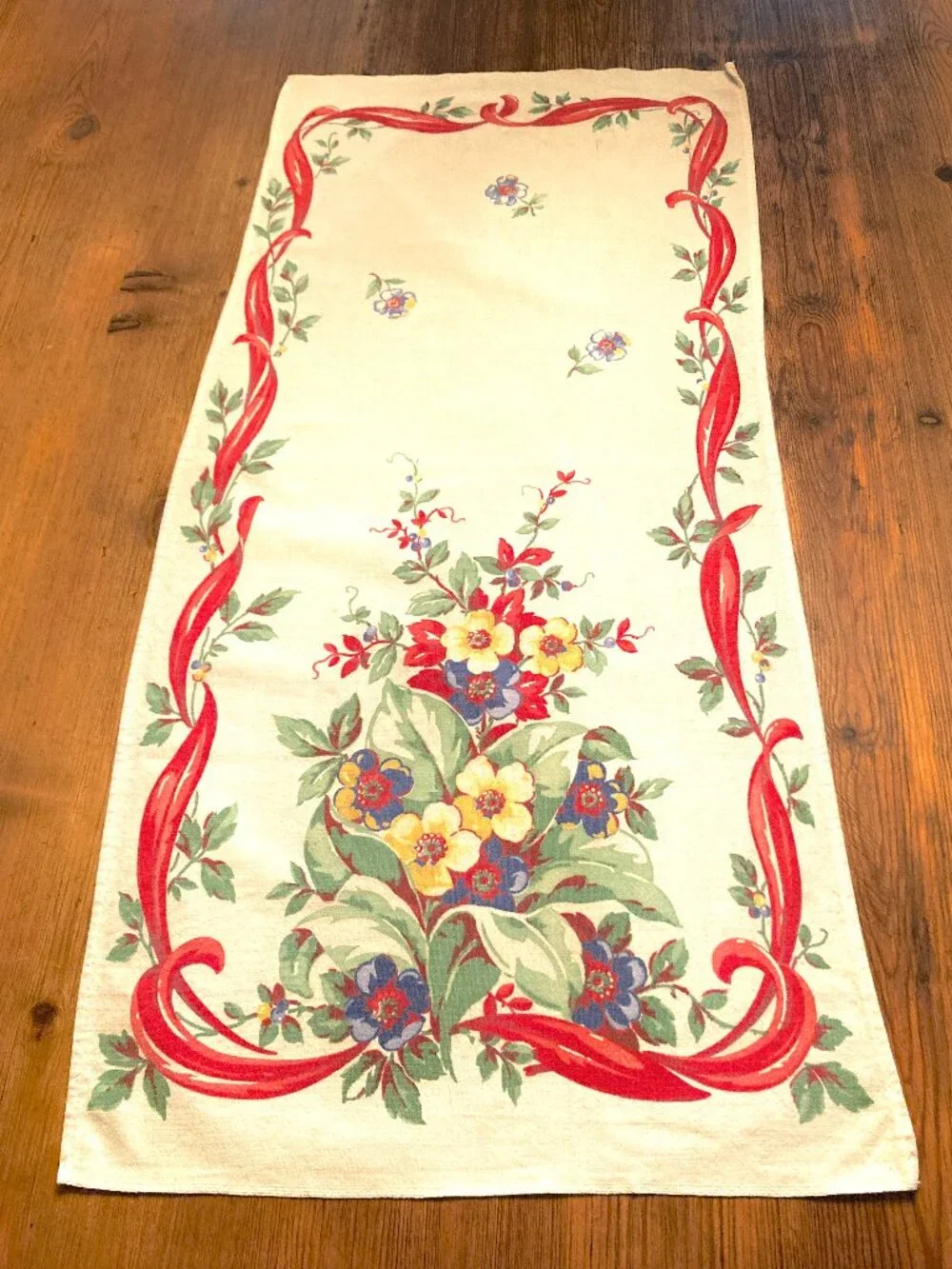 100% Cotton Vintage Table Runner ca. 1950s